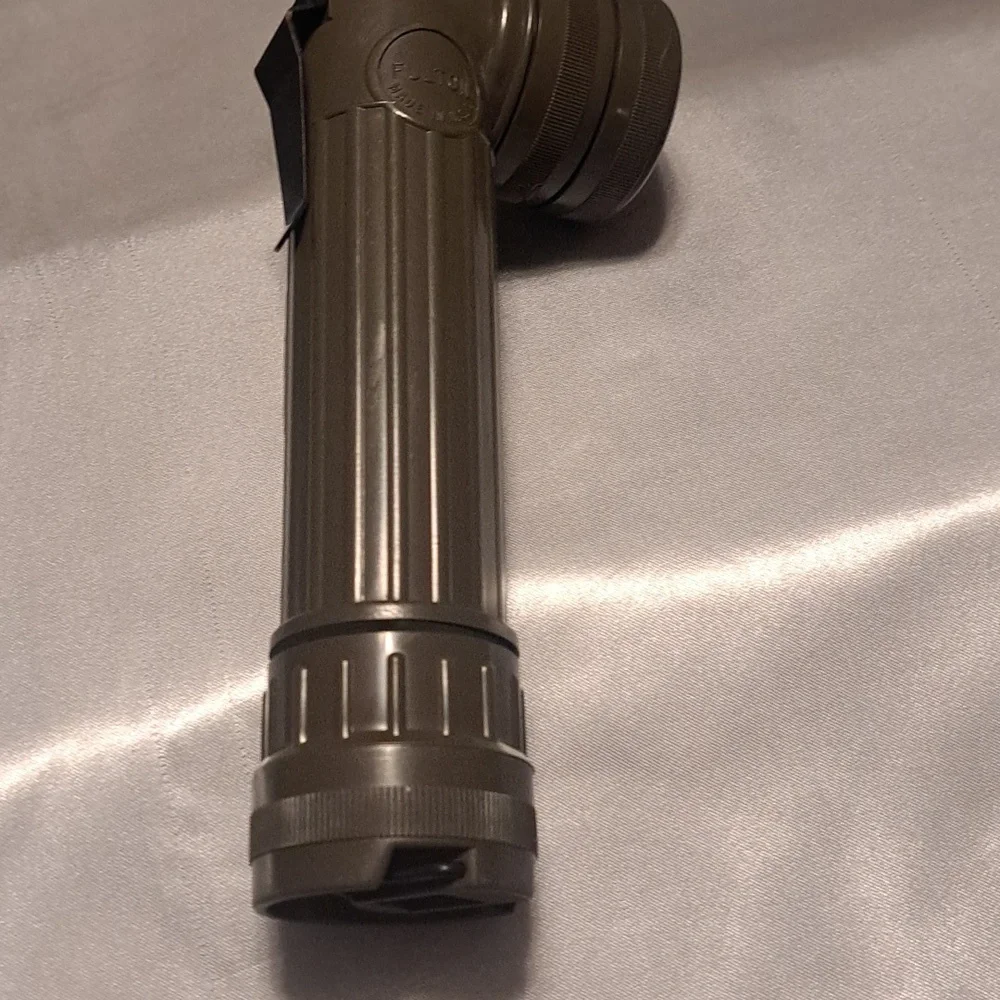 MILITARY ISSUED Red NIGHT FLASHLIGHT